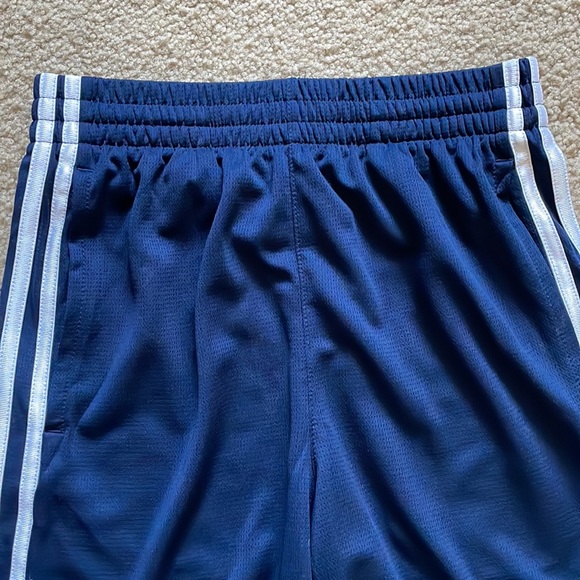 Adidas Boys Athletic Shorts. - Picture 7 of 12
